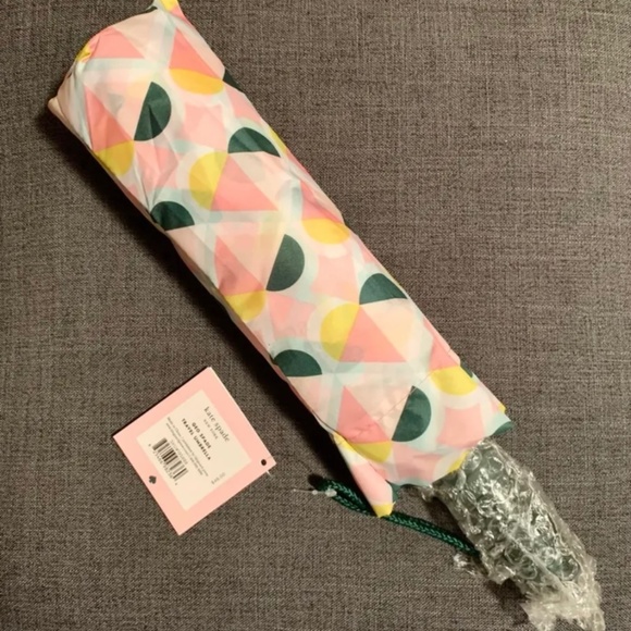 KATE SPADE GEO SPADE TRAVEL UMBRELLA - Picture 4 of 5